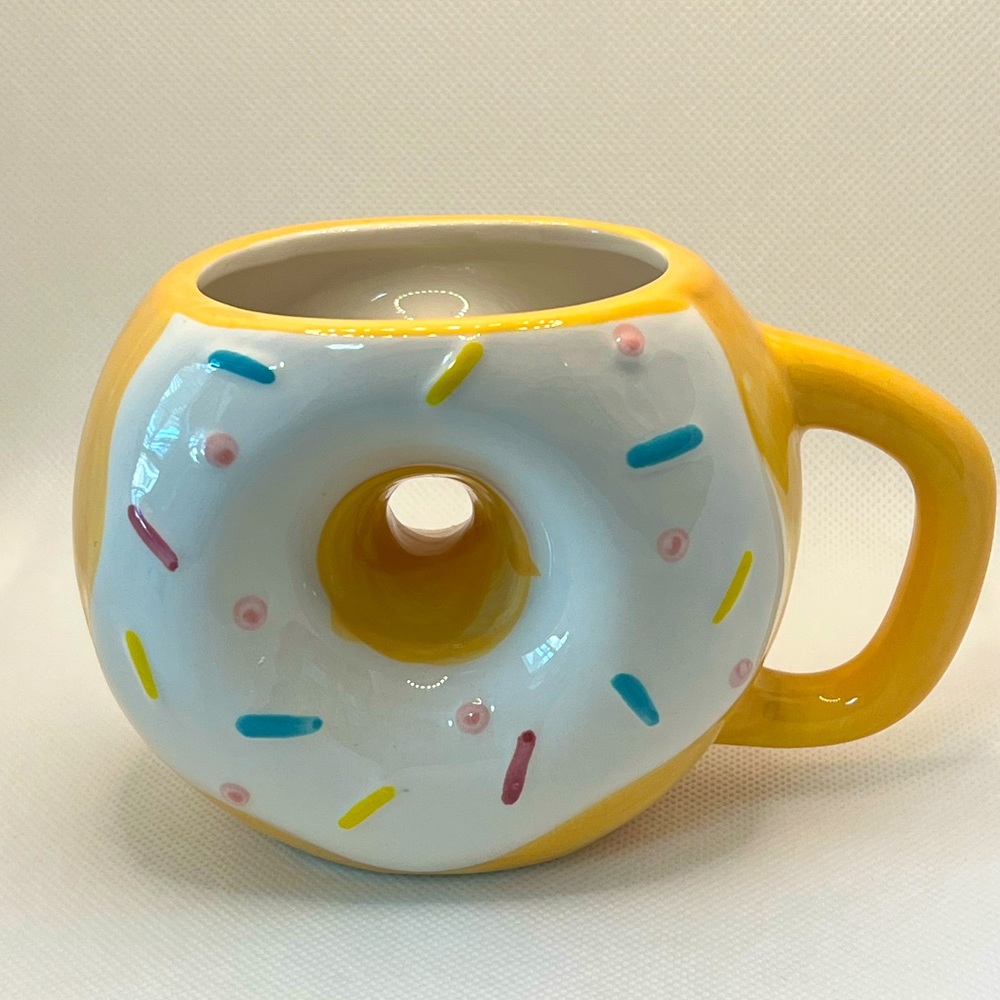 Target 🎯 Figural Donut Mug